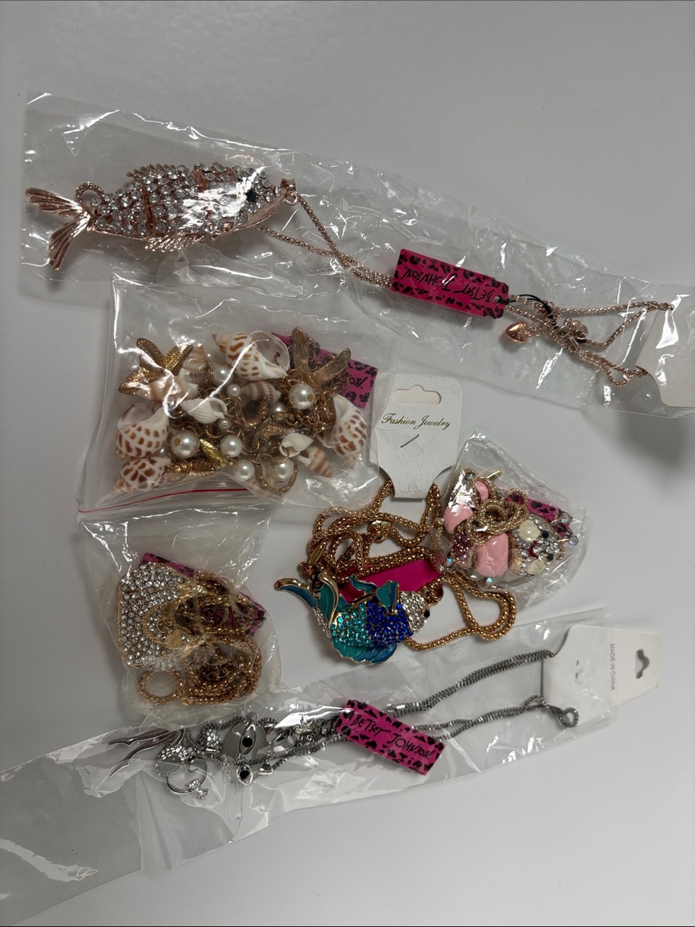 Accessories Identification